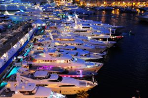 Night-view-of-the-Monaco-Yacht-Show-2009